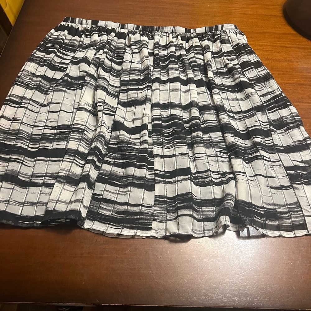 Calvin Klein Black and White Striped Women's Skirt 1x New